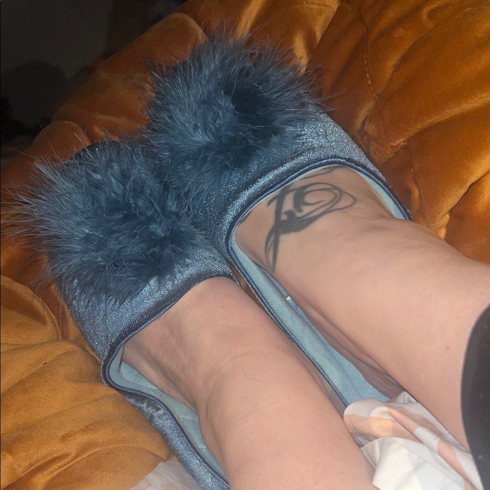 Women's Blue Fuzzy Slippers - vintage inspired!